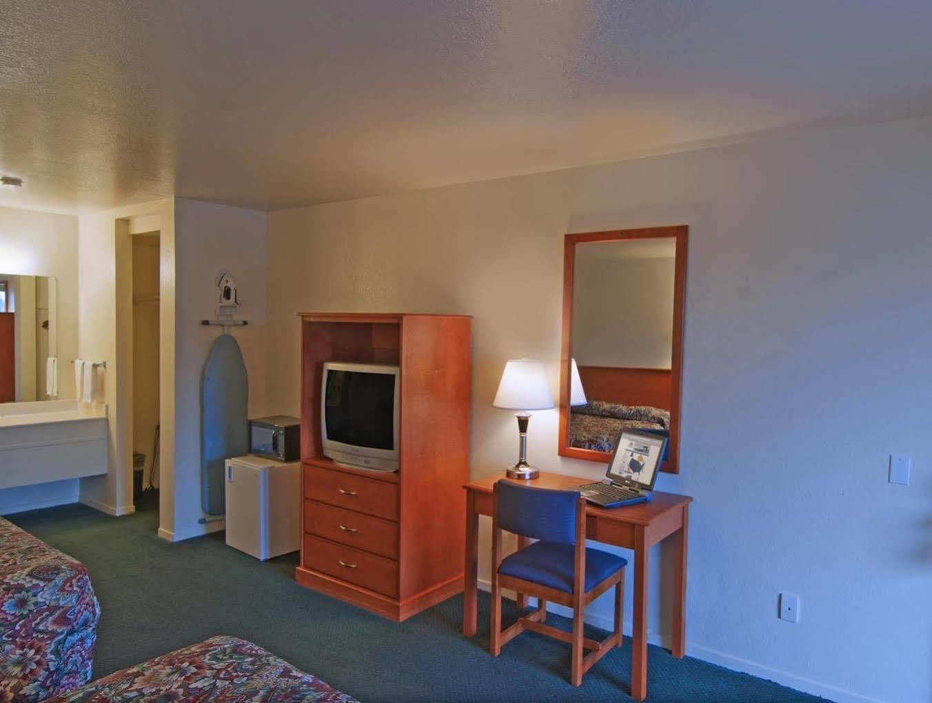 Americas Best Value Inn Santa Rosa Exterior foto