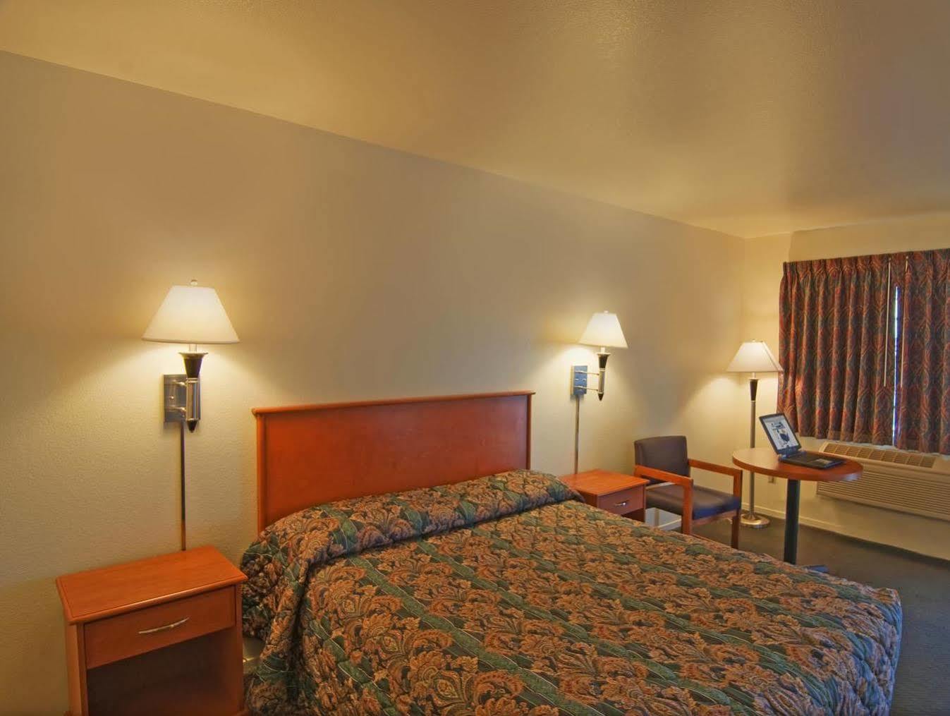 Americas Best Value Inn Santa Rosa Cameră foto